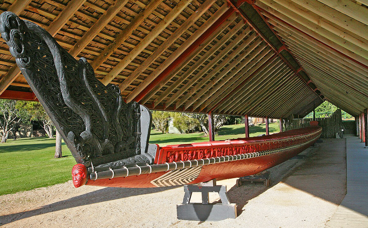 A boathouse with tradional Maori war conoe, Waitangi New Zealand-Travel in New Zealand-Tour New Zealand-Tour Tarzan