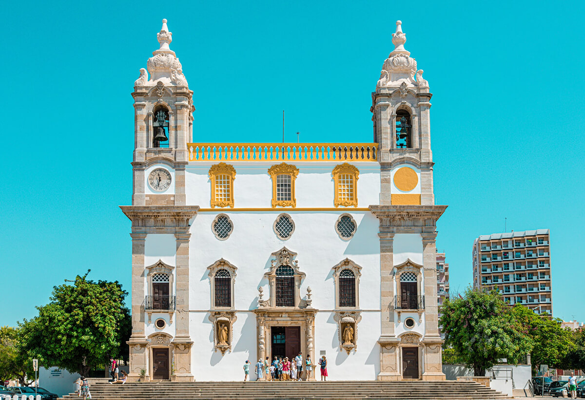 Colourful church, Largo do Carmo, Faro, Portugal-The 15 Best Places to Visit in Portugal-Travel Europe-Tour Tarzan UK Europe USA Asia