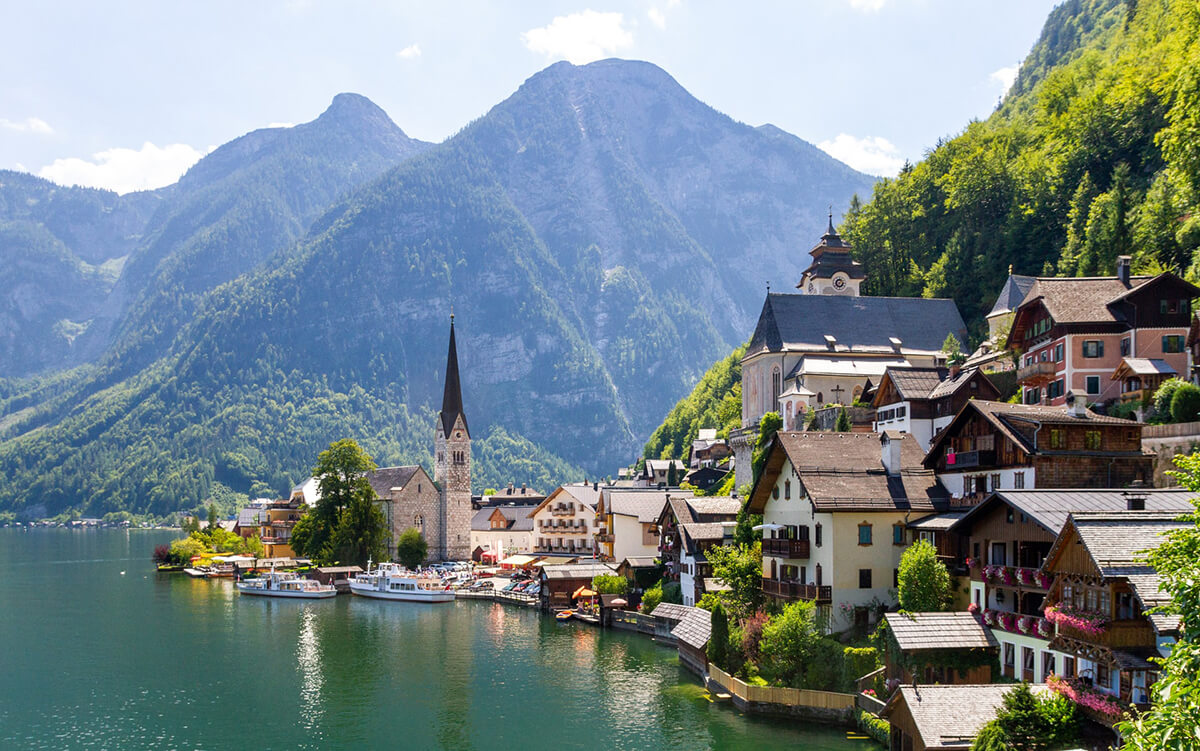 Hallstatt, Austria-10+ Best Places to Travel in Austria-Travel Europe-Tour Tarzan UK Europe USA Asia