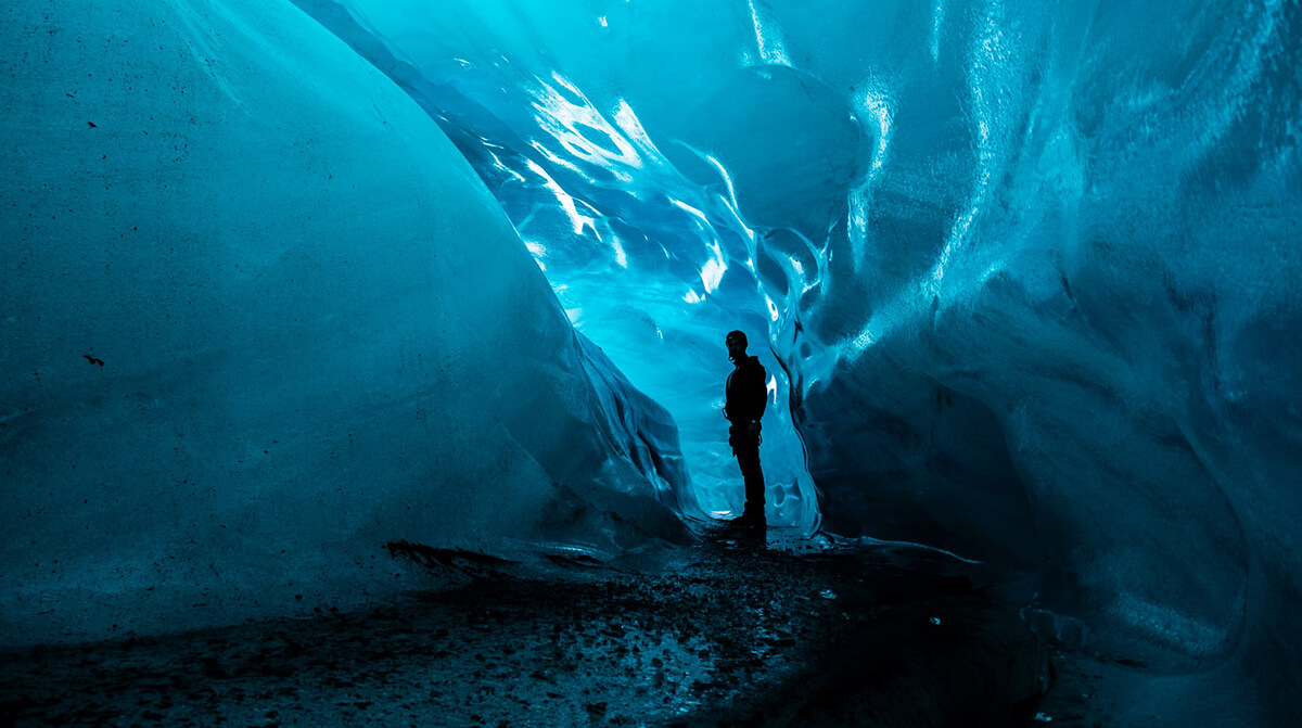 Skaftafell Ice Cave, Vatnajökull National Park, Iceland-Best 10 Places to Travel in Iceland-Travel Europe-Tour Europe-Tour Tarzan UK Europe USA Asia