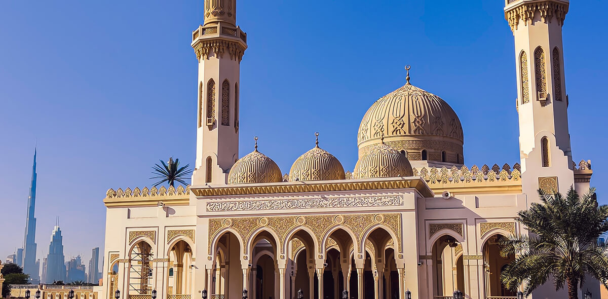 Jumeirah-Mosque-Dubai-United-Arab-Emirates-Travel Dubai-Travel United Arab Emirates (UAE) - Tour Tarzan